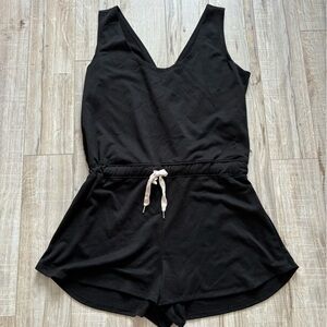 Black cover up L jumpers